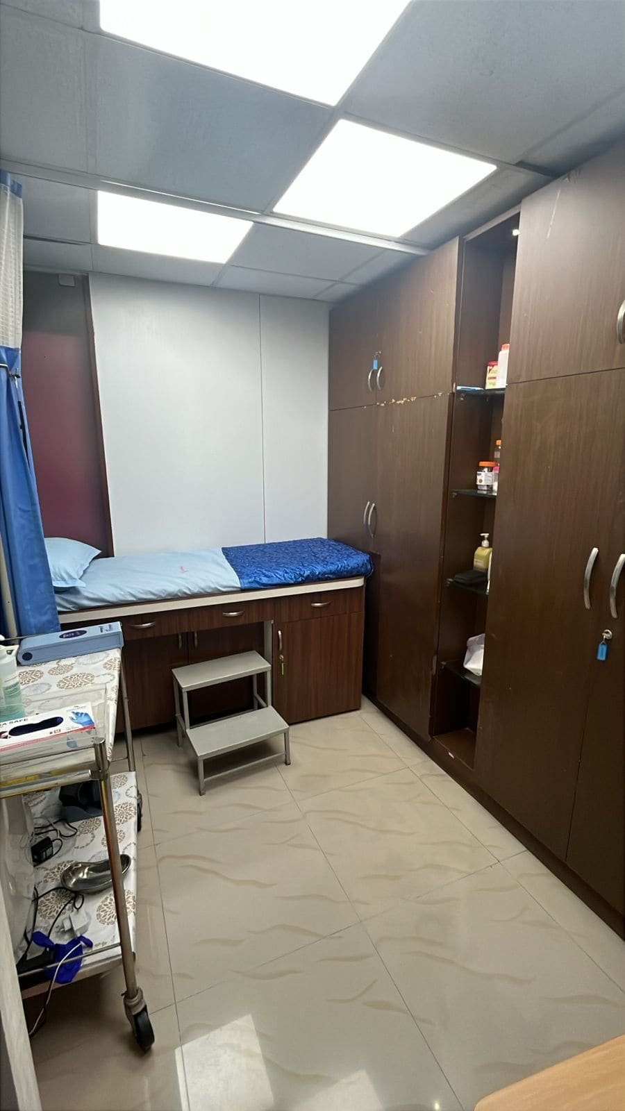 Treatment room at Hansaa Clinic